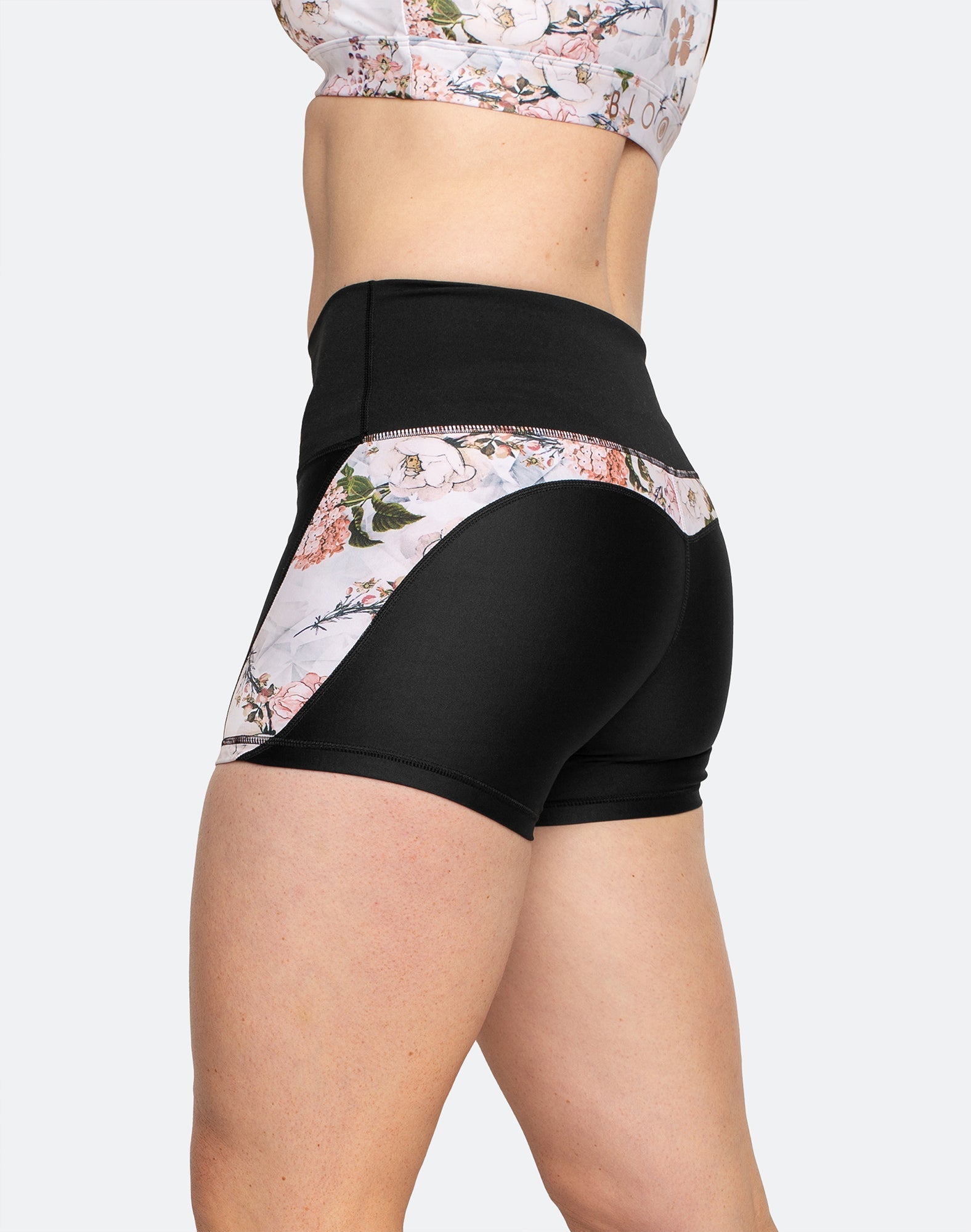 ** CLEARANCE ** Bloom Vibrant 3 inch Booty Shorts Black Blossom